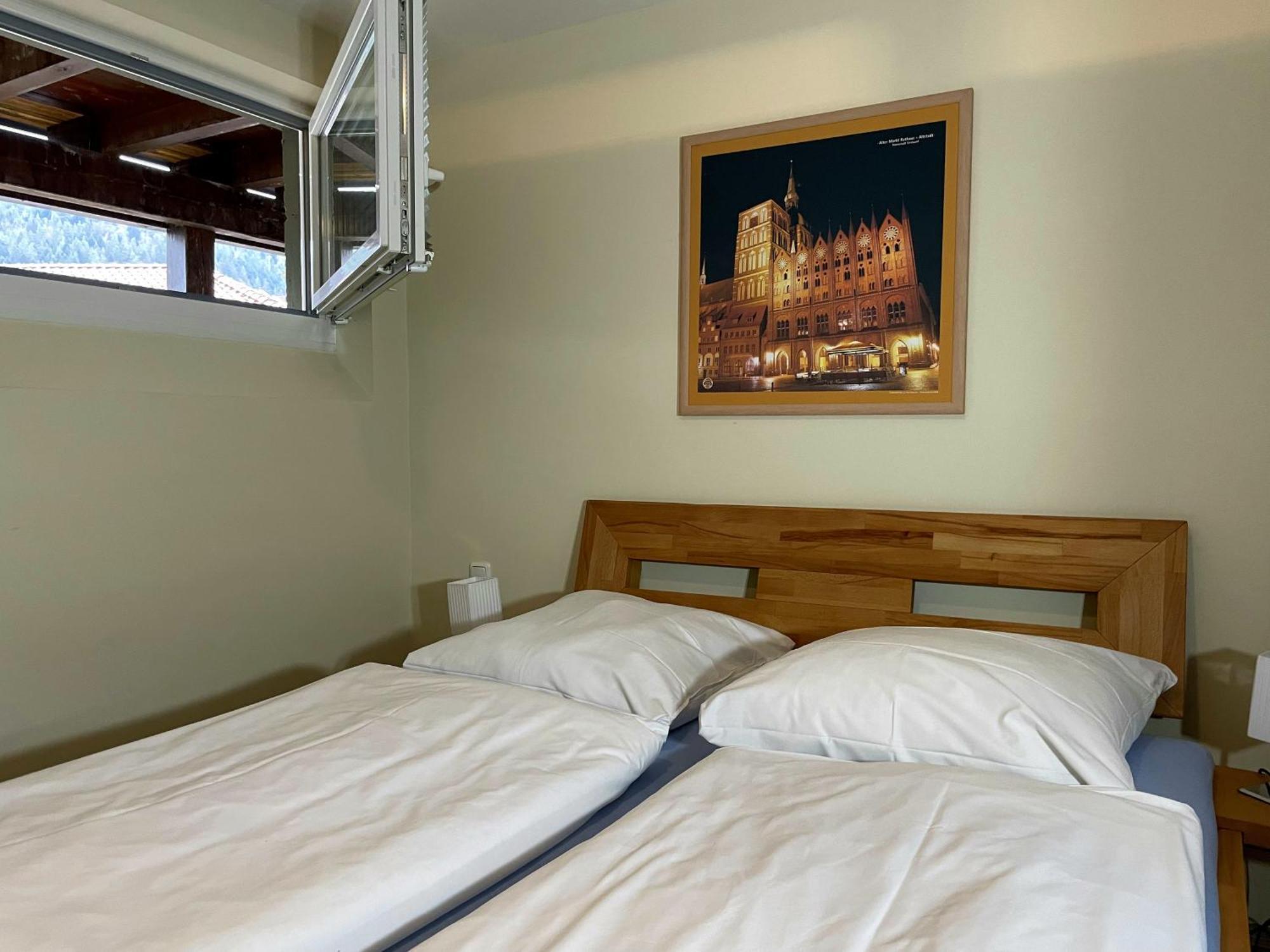 Aparthotel Schwarzwald Panorama Бад Вилдбад Стая снимка